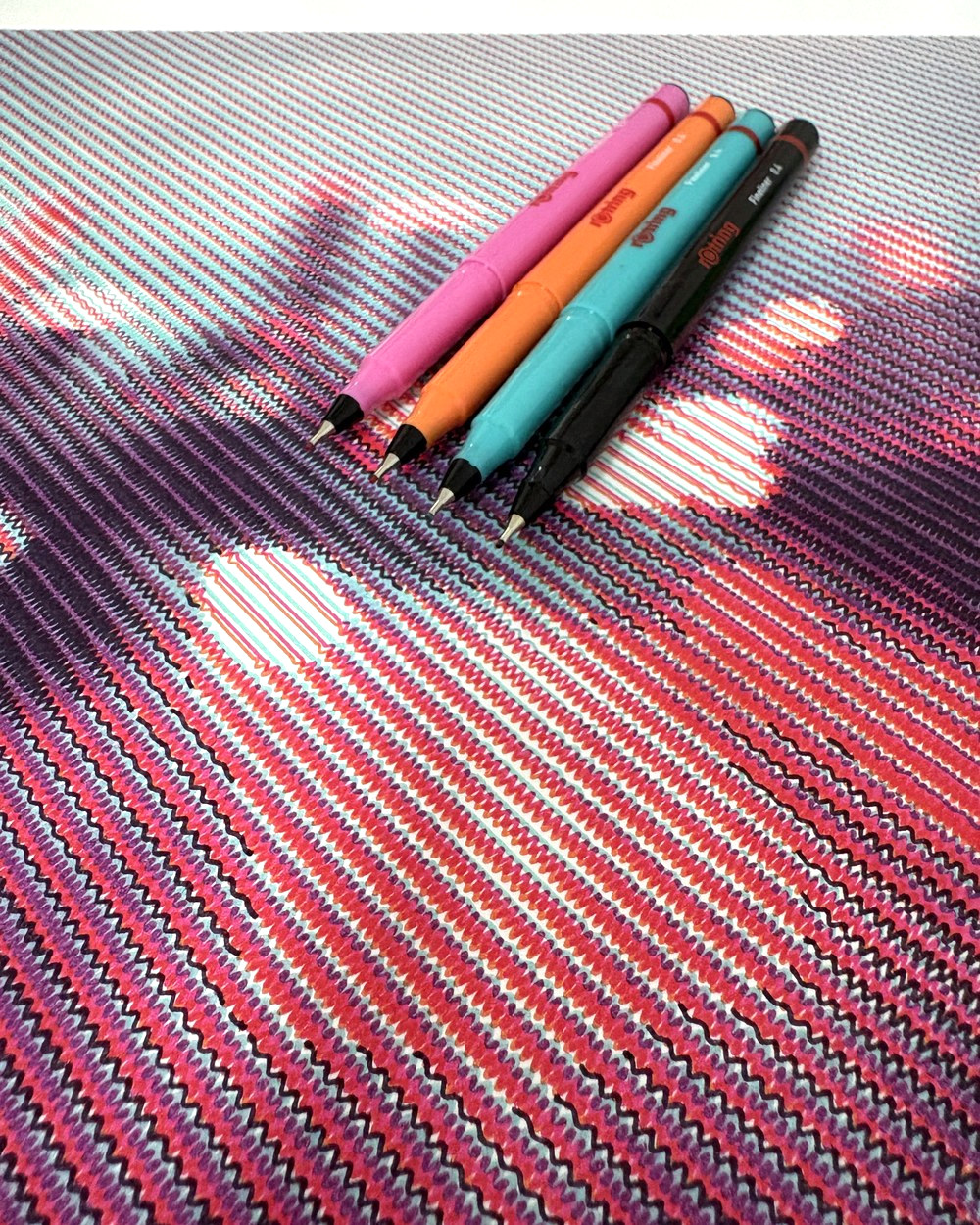 Ciudad de noche, foto 3 de 3: Rotring Fineliner 0.4, 4 colores sobre Canson Graduate 180 g